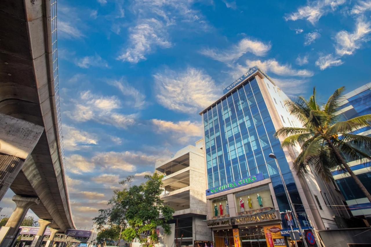 Kingston Hotel Bangalore Exteriör bild