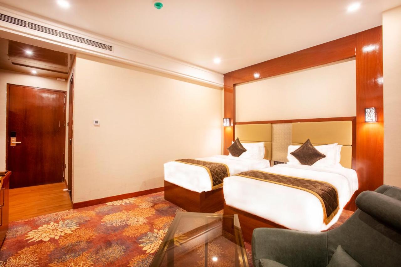 Kingston Hotel Bangalore Exteriör bild