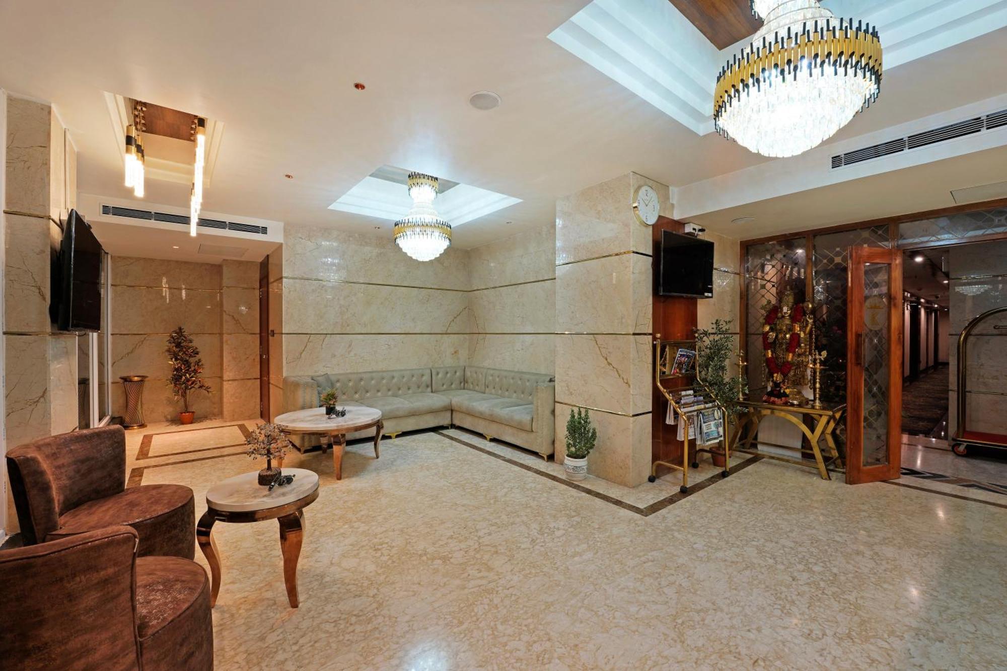 Kingston Hotel Bangalore Exteriör bild