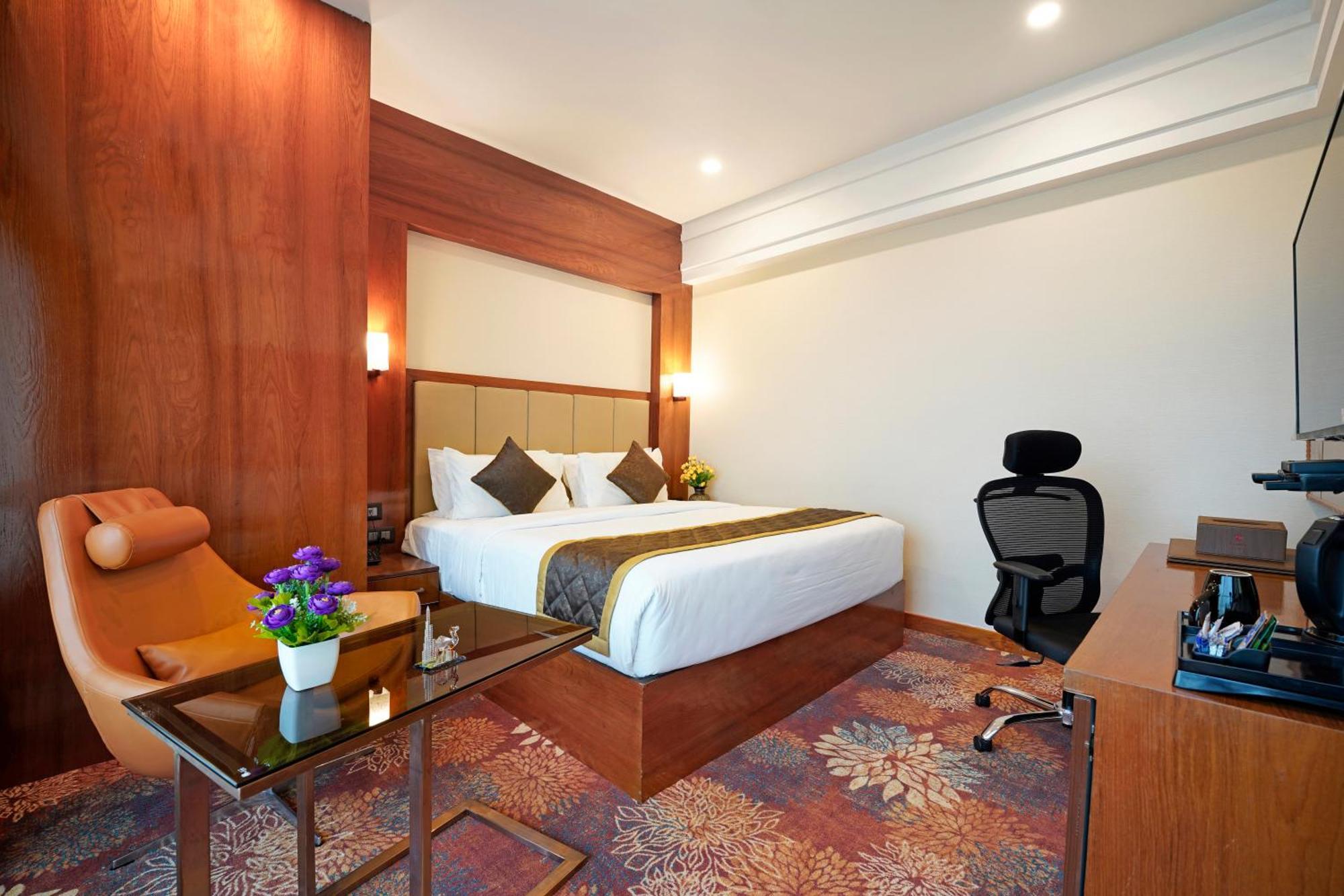Kingston Hotel Bangalore Exteriör bild