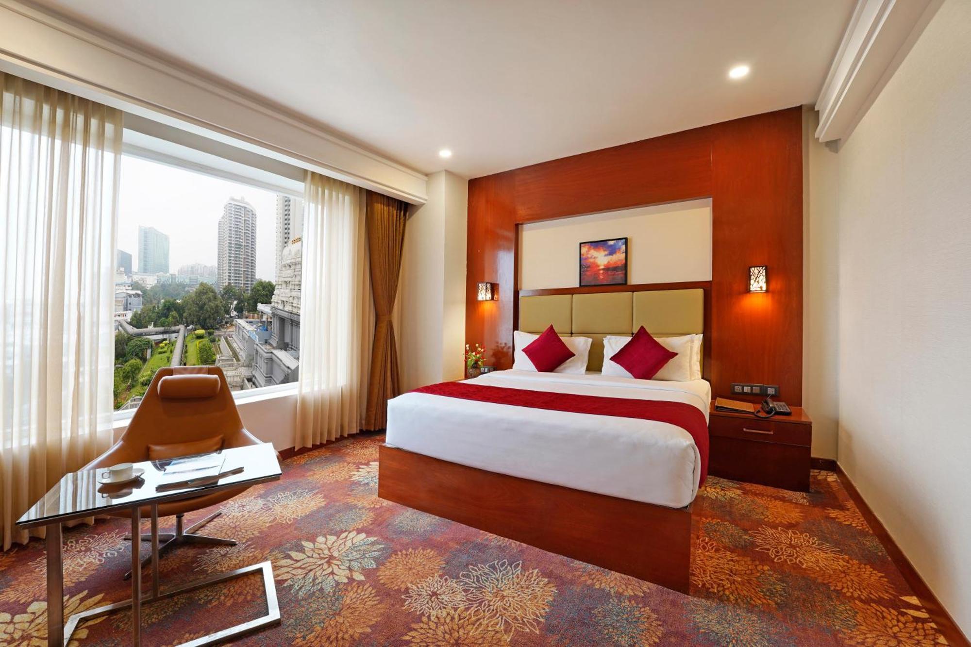 Kingston Hotel Bangalore Exteriör bild