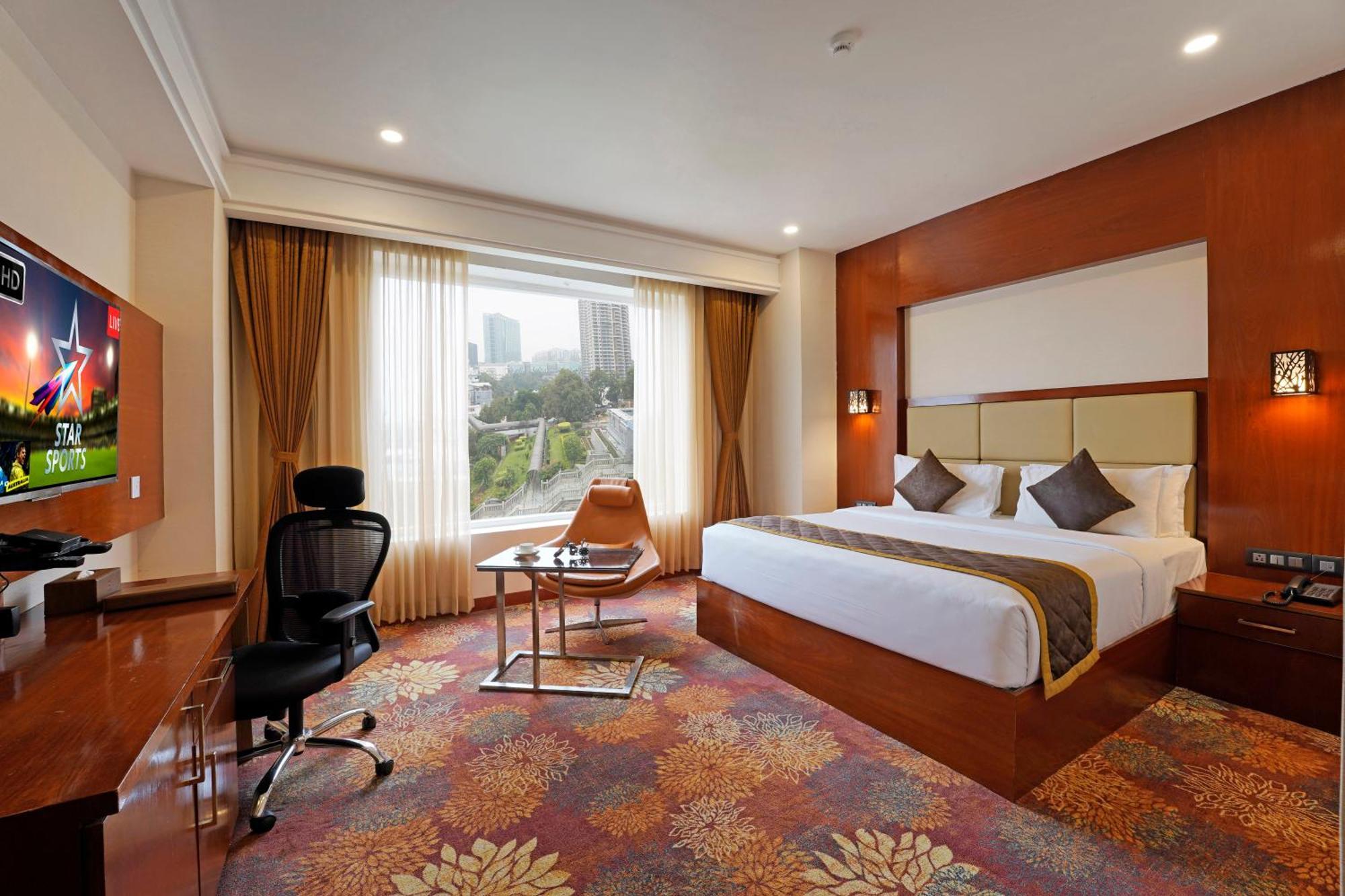 Kingston Hotel Bangalore Exteriör bild