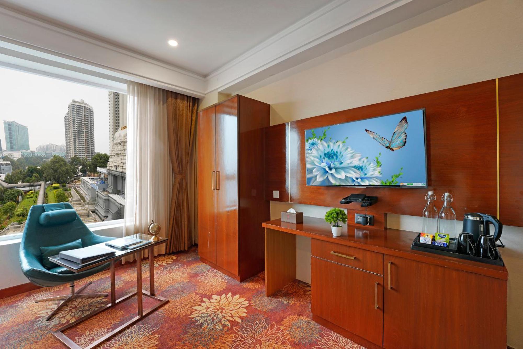 Kingston Hotel Bangalore Exteriör bild