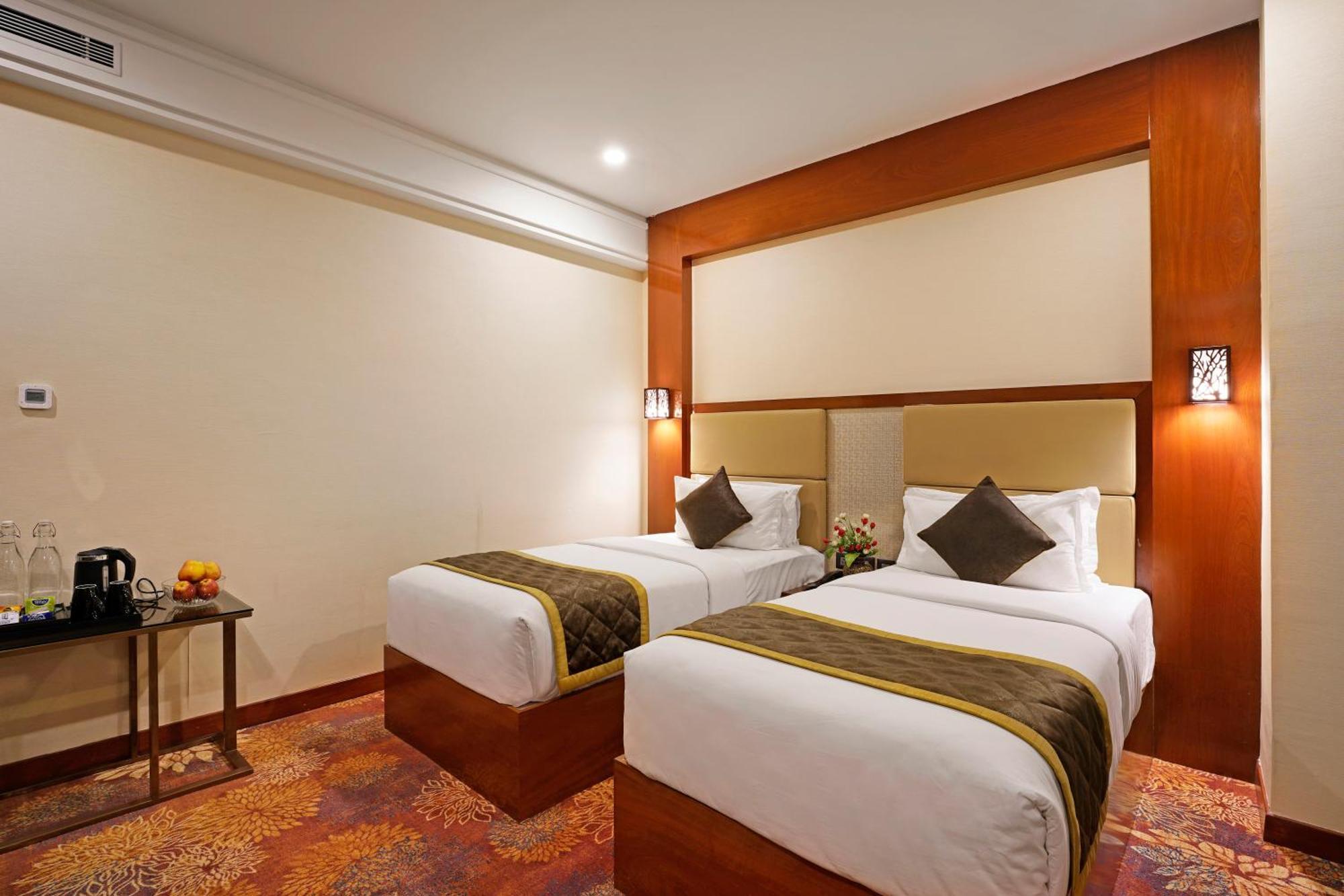 Kingston Hotel Bangalore Exteriör bild