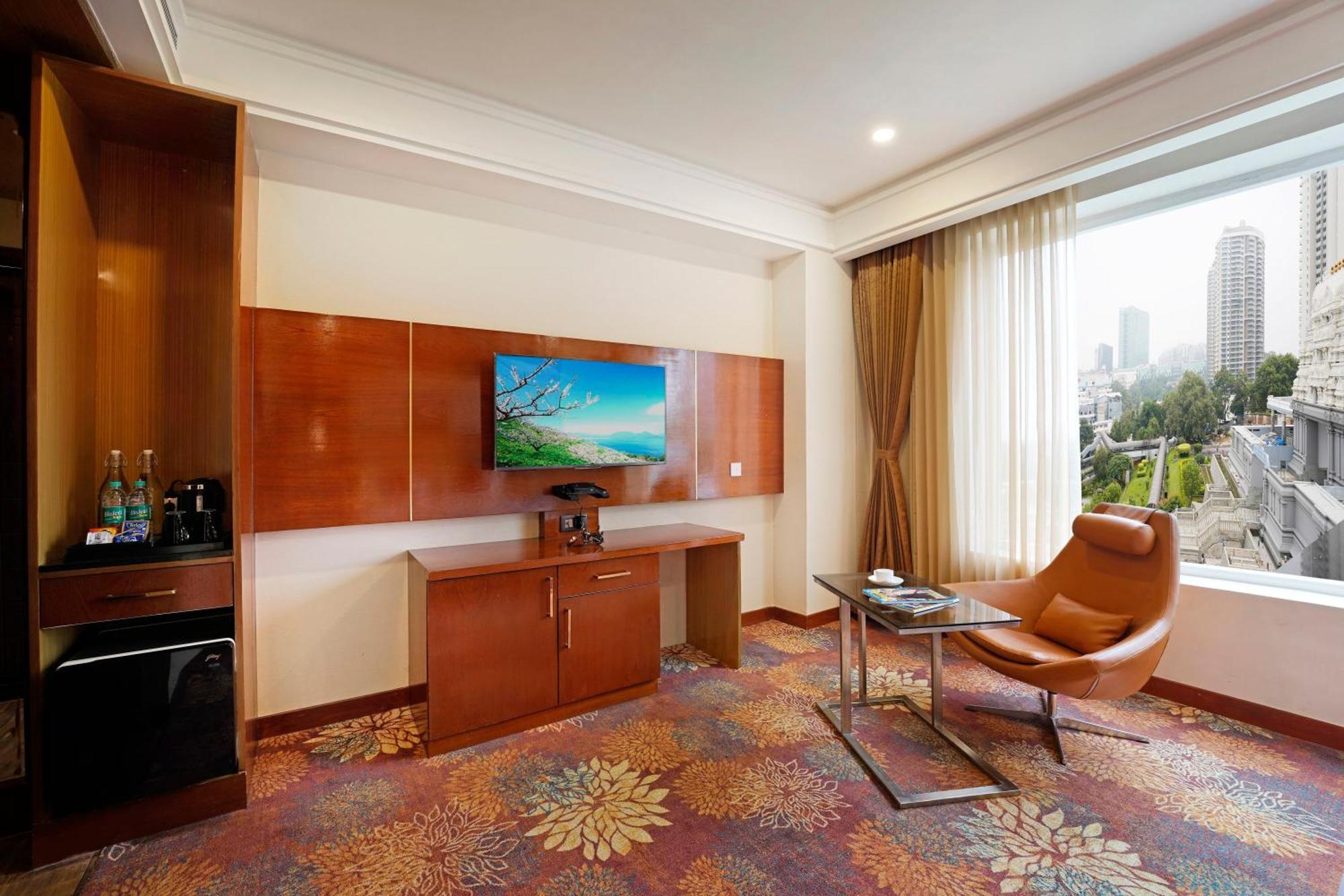 Kingston Hotel Bangalore Exteriör bild
