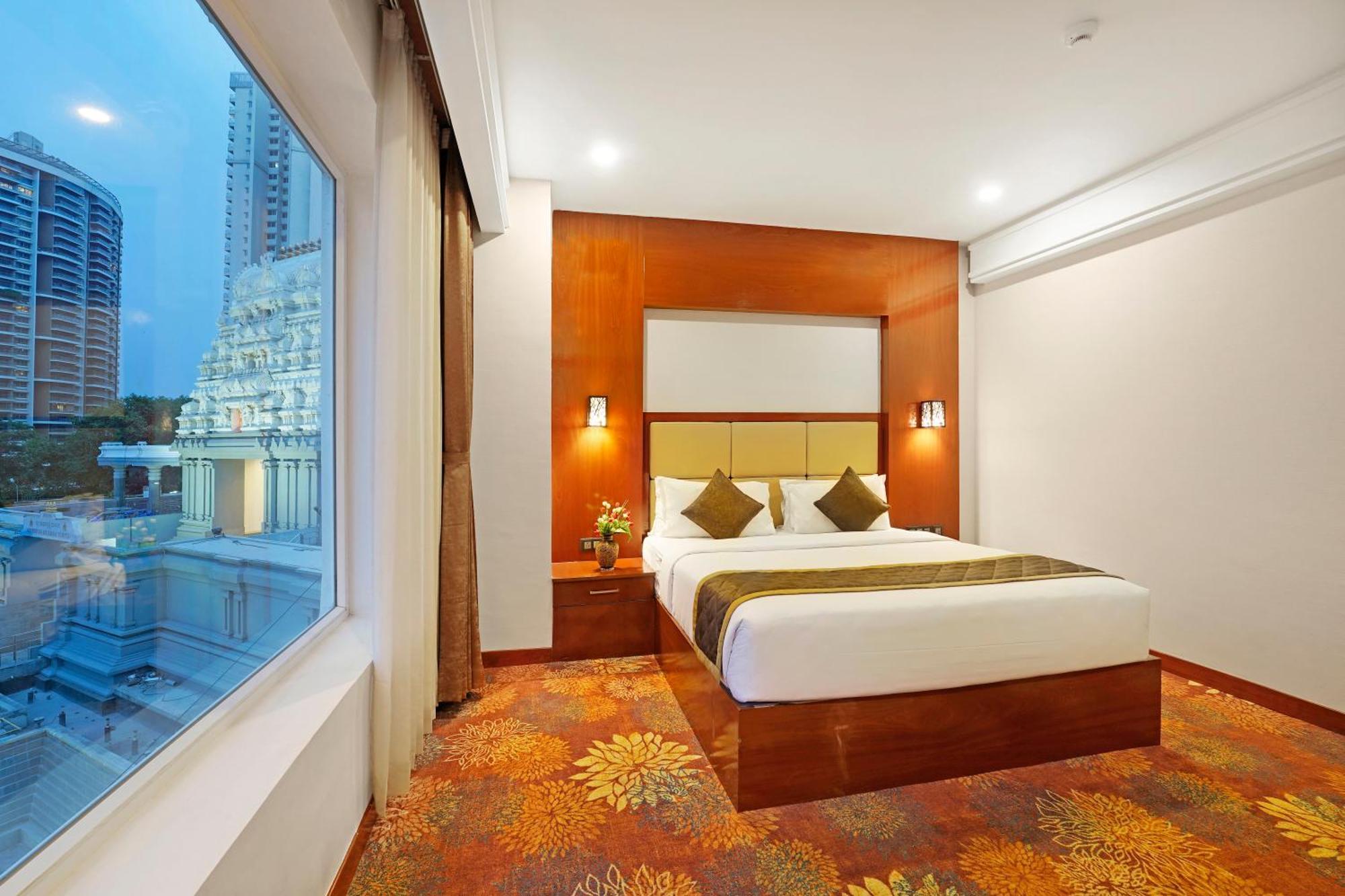 Kingston Hotel Bangalore Exteriör bild